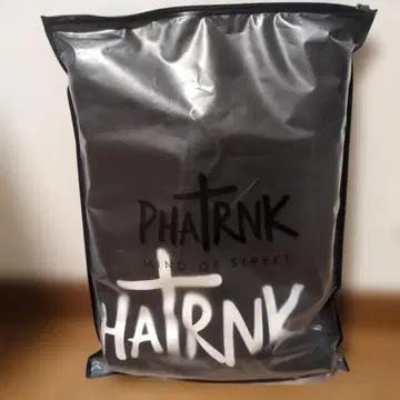 PHATRNK 블랙 후드티