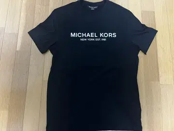MICHAEL KORS 블랙 T셔츠