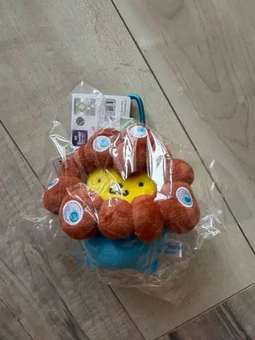 회장 한정 컬러 미야쿠미야쿠 x 산리오 폼폼푸딩 카라비너