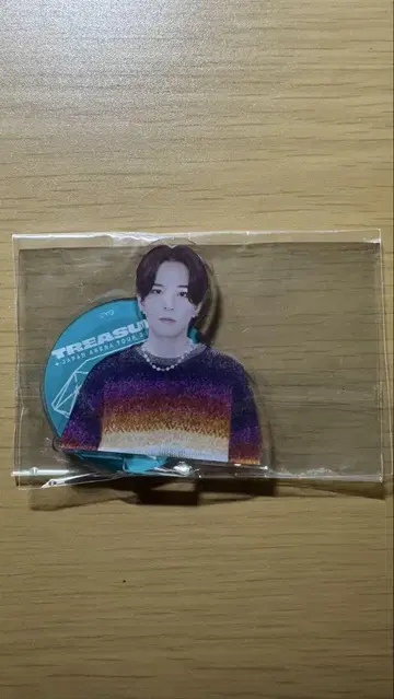 TREASURE 피규어 컬러풀 스웨터