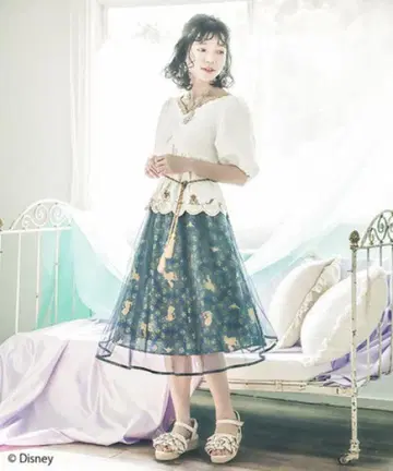 네이비 골드 플레어 스커트 axes 엑시즈팜 알라딘