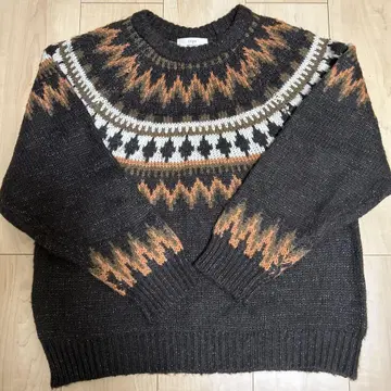 노르딕 무늬 다크 그레이 스웨터 M
