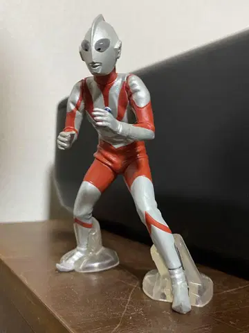 궁극의 루미너스 울트라맨 B 타입 초대 맨 가챠 가챠폰