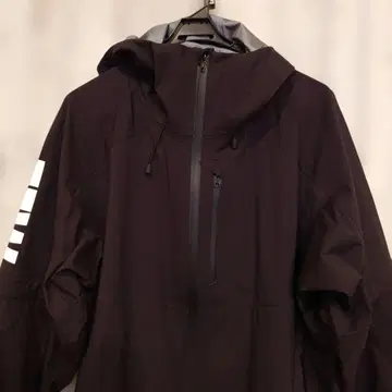 TFW49 후드 부착 마운틴 후드티 블랙