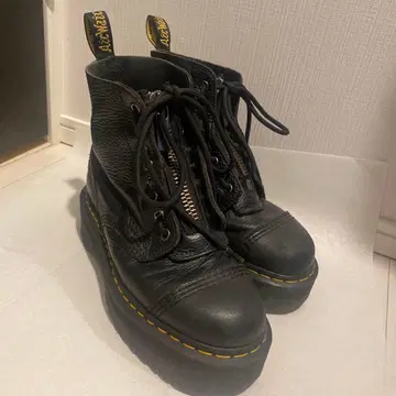 닥터마틴 SINCLAIR 정글 부츠