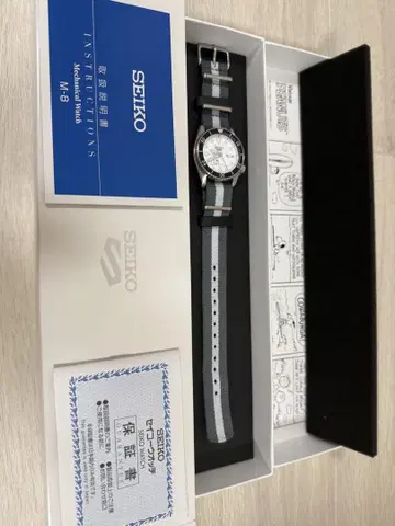 세이코 5 스포츠 PEANUTS 콜라보 모델 스누피 SBSA233