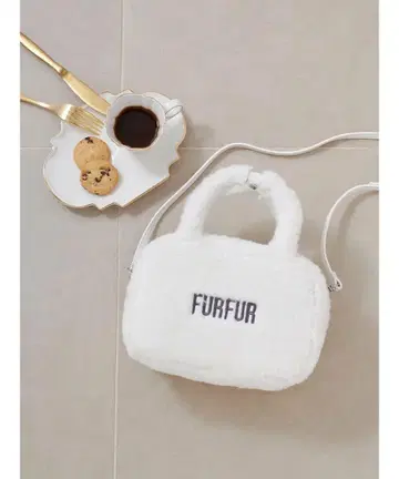 FURFUR 에코 퍼 스퀘어 보스턴 백