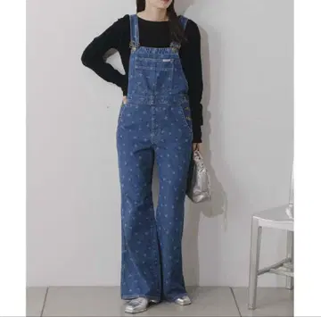 [ 새상품 ] wrangler 플라워 무늬 데님 플레어 오버롤