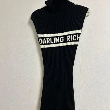 DARLING RICH 블랙 슬리브리스 스웨터