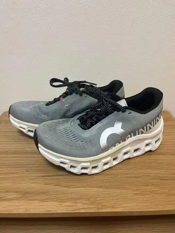 온 클라우드 몬스터 2 여성용 24.5cm