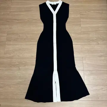 SNIDEL 슬리브리스 롱 니트 원피스 블랙