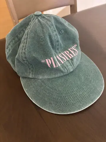 PLEASURES 캡