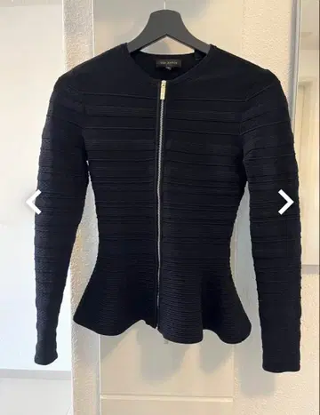 [ 새상품 ] Ted Baker 가디건 페플럼