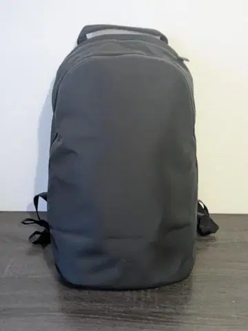 새상품급 kyu daypack 카메라백 백팩 오카와 유스케