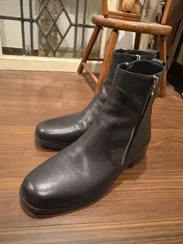 Llife SLIGHT SQUARE ZIP BOOTS 위드 리돔