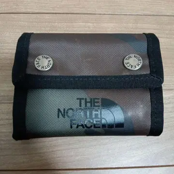 THE NORTH FACE 카모플라쥬 3단 폴더형 지갑