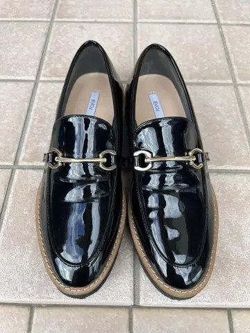 블랙 에나멜 로퍼 금장 장식 포함 [ 24cm ]