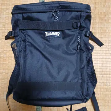 THRASHER 박스형 백팩