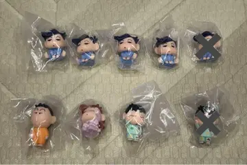 짱구는 못말려: 삐뚤어진 머리.