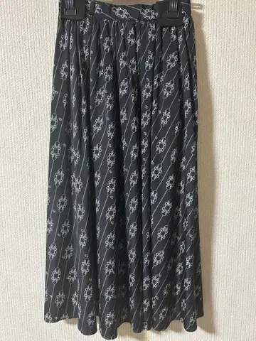 새상품급 토널 플레어 스커트