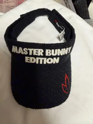MASTER BUNNY EDITION 바이저 블랙
