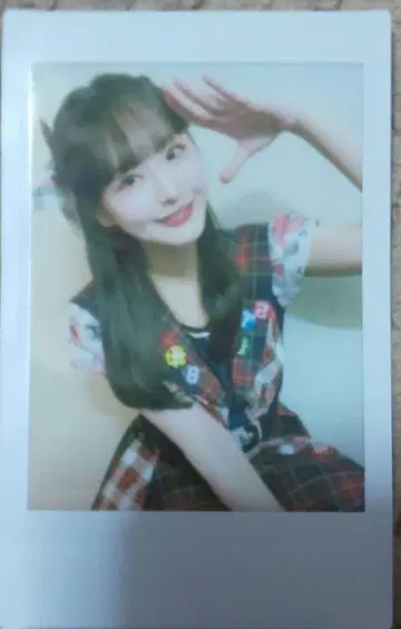 후쿠다 아카리 폴라로이드 1