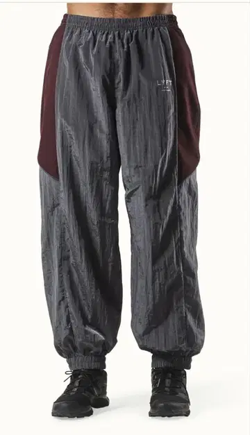 LYFT V-FORM WIDE TRACK PANTS M