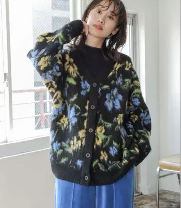 니코앤드 모듬 모티브 기모 V 가디건 블랙