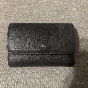 FURLA 3단 폴더형 지갑 훌라