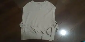 GRANDMA MAMA DAUGHTER 아이보리 V넥 니트 베스트