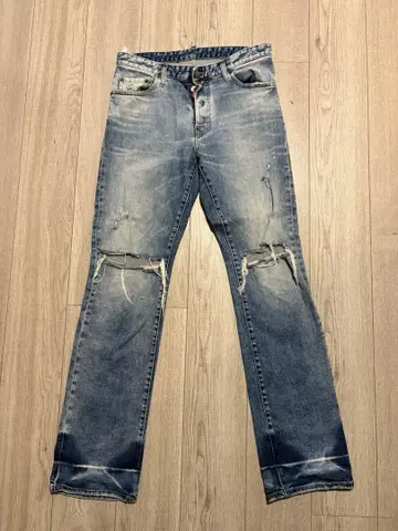 DSQUARED2 라이트 블루 데님 데미지 가공