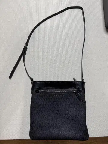 마이클코어스 숄더백 가죽 올 패턴 블랙