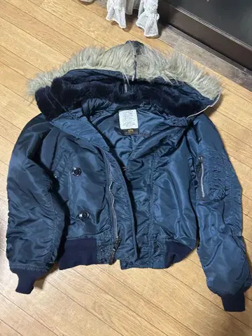 네이비 MA-1 자켓 퍼 포함