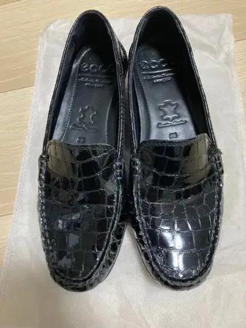 ecco 블랙 로퍼 36 사이즈