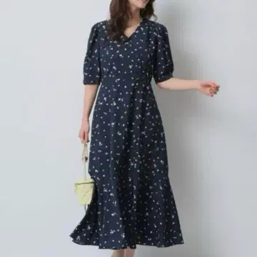 미니 꽃무늬 원피스 JUSGLITTY