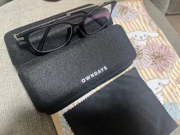 OWNDAYS 블랙 프레임 안경