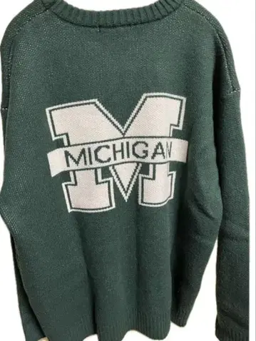 MICHIGAN 로고 크루넥 스웨터 L 사이즈