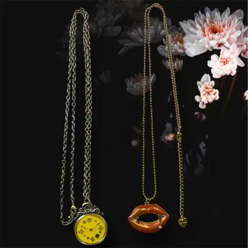 베티 존슨 뱀파이어 앨리스 인 원더랜드 회중시계 목걸이