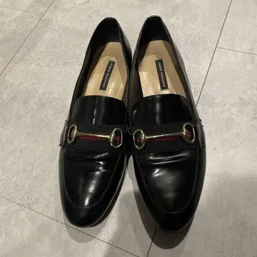 FABIUS RUSCONI 블랙 로퍼 금장 장식