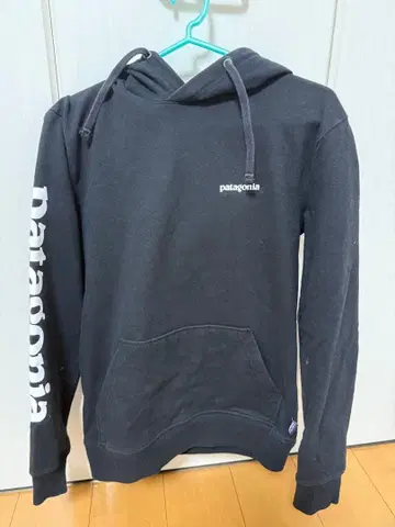 patagonia 블랙 후드 부착 후드티