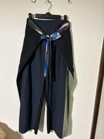가우초 팬츠 네이비와 올리브
