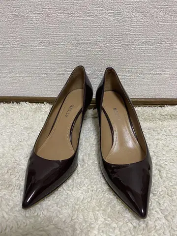 BALLY의 에나멜 펌프스 37 1/2 (24cm)