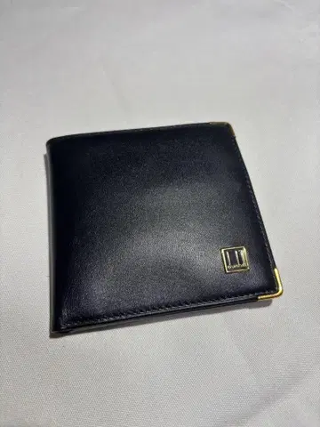 Dunhill 블랙 컬러 가죽 접이식 지갑 골드 금장 장식
