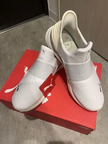 [ 미사용 새상품 ] 푸마 소프트라이드 하모니 스니커즈 화이트 24.5