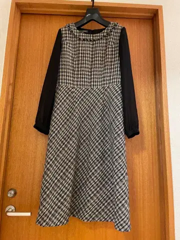 새상품급 미사용에 가까운 로라 애슐리 원피스 M 사이즈