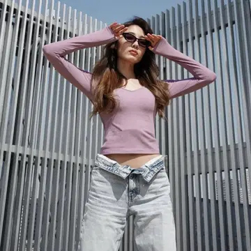 AMATERAS 라벤더 V넥 긴팔 상의