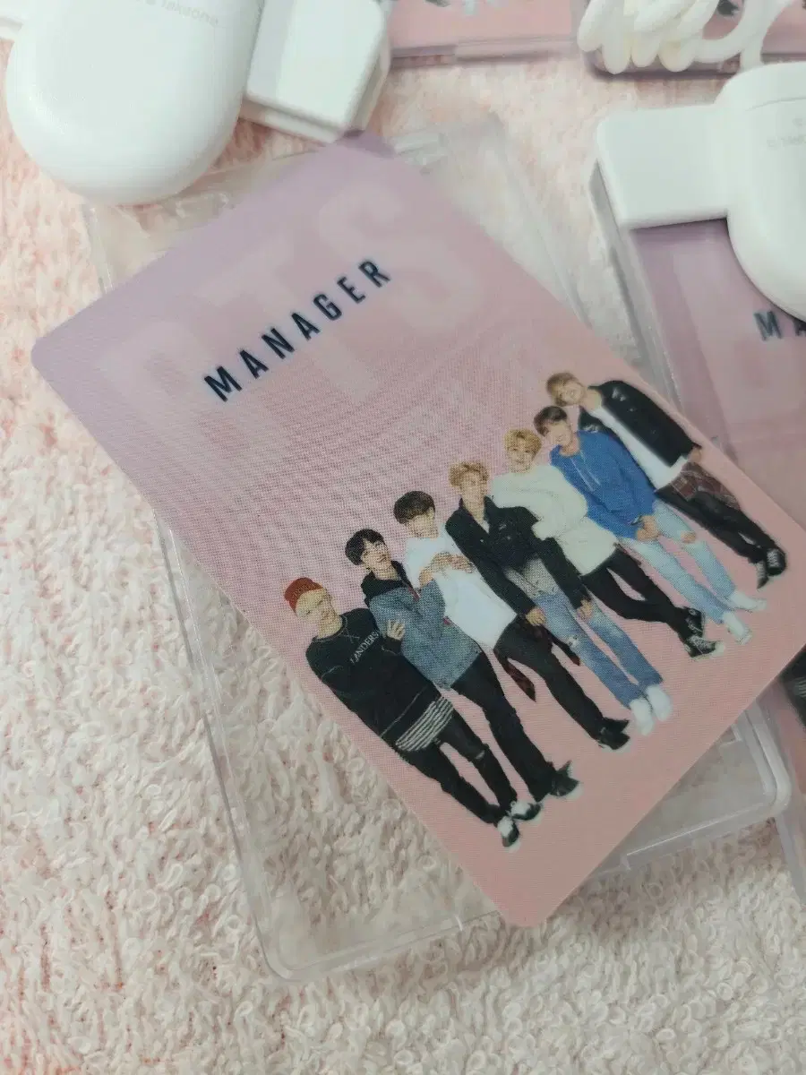 Set of 4) BTS Bangtan Biwol Manager Card