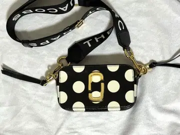 [ 레어 ] MARC JACOBS 스냅샷 도트 무늬 숄더백