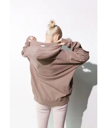ALEXIA STAM 오버 사이즈 브라운 후드티