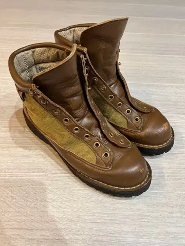 대너 라이트 US 7 25cm EE